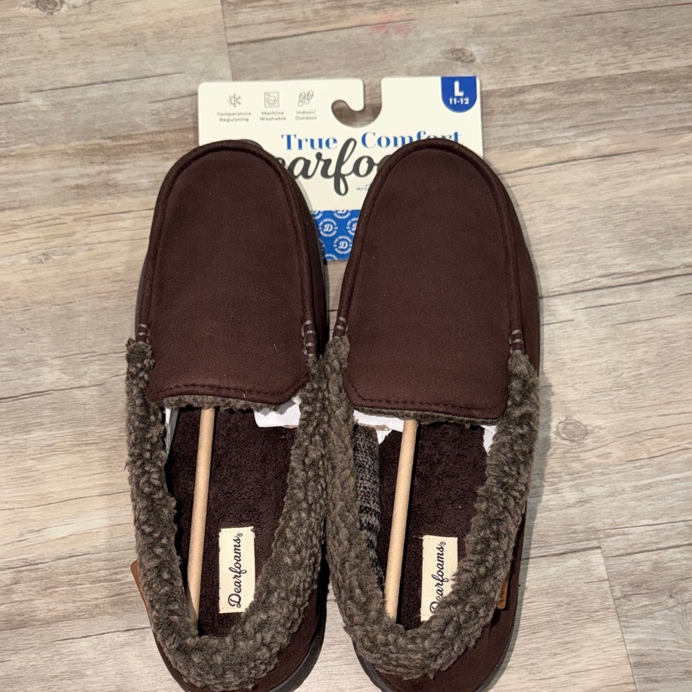 dearfoams Men's Dark Brown Plush-Lined Slip-On Moccasins
